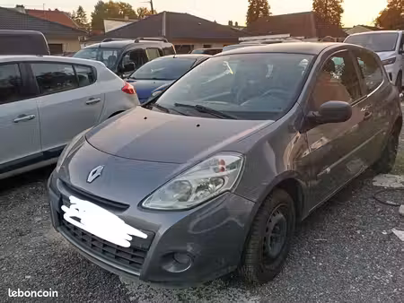 Renault Clio 1.2 75