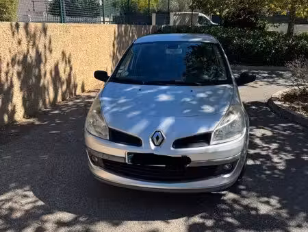 Renault Clio 1.2 75