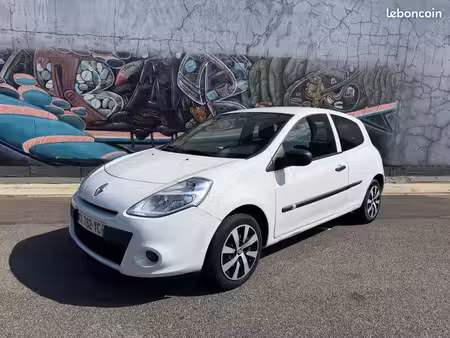 Renault Clio 1.2 75