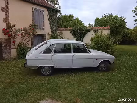 Renault R16