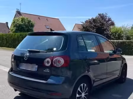 Volkswagen Golf 1.6 TDI 105