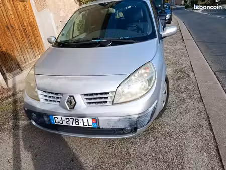 Renault Scénic 1.9 dCi 120