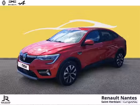 Renault Arkana E-Tech 1.6 145 Équilibre
