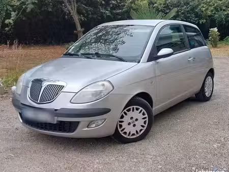 Lancia Ypsilon 1.4 95