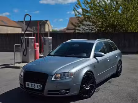 Audi A4 V6 3.0 TDI 204 quattro