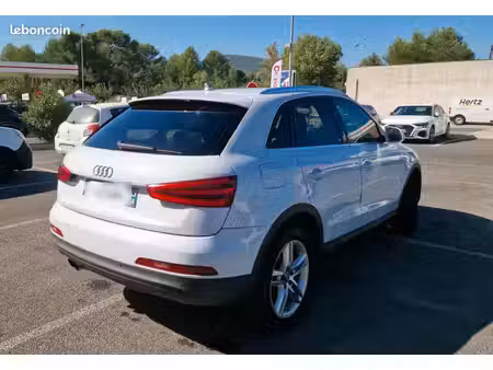 Audi Q3 2.0 TDI 140 S line