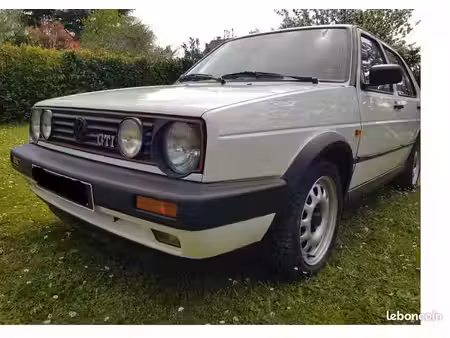 Volkswagen Golf GTI