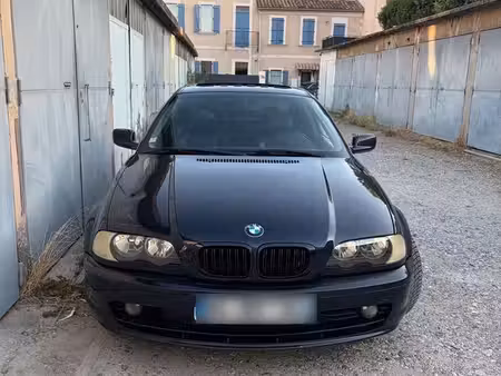 BMW Série 3 320i 2.2 170