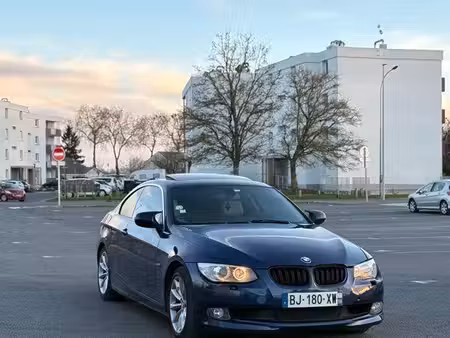 BMW Série 3 330d 3.0 245
