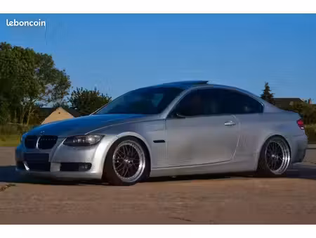 BMW Série 3 330d 3.0 231
