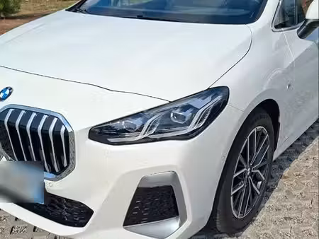 BMW Série 2 218i 1.5 136