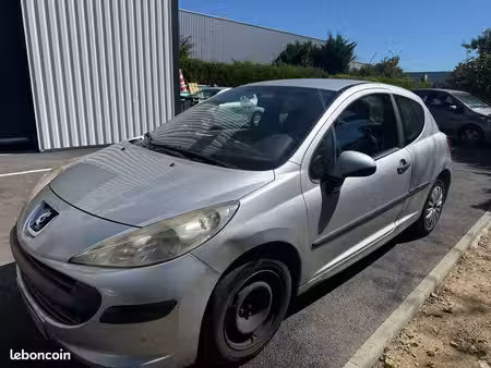 Peugeot 207 1.4 HDi 70