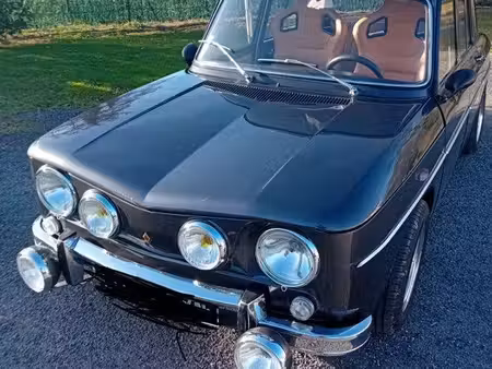Renault R8