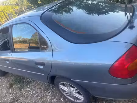 Ford Mondeo 1.8 TD 90