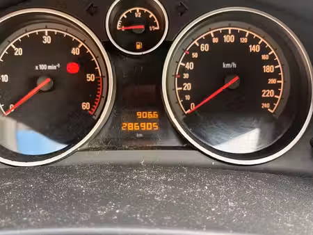 Opel Astra 1.9 120 Cosmo