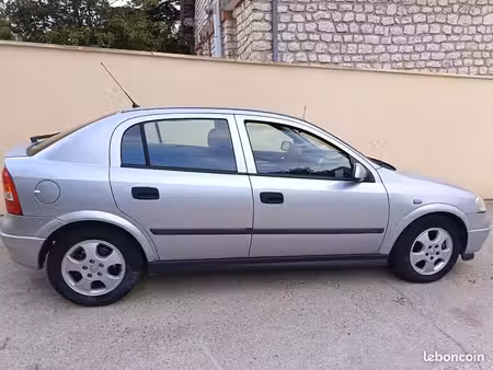 Opel Astra 75