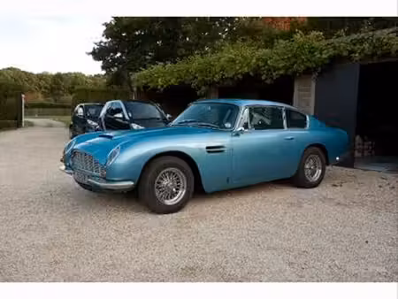 Aston Martin DB6 4.0