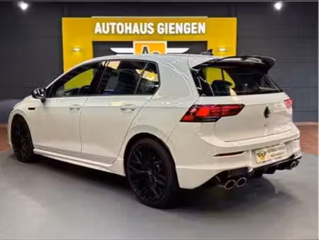 Volkswagen Golf R 2.0 TSI 320 Performance 4Motion