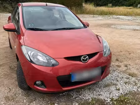 Mazda Mazda2 75