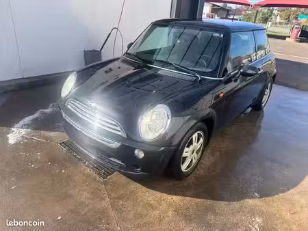 Mini Cabrio Cooper 1.6 115