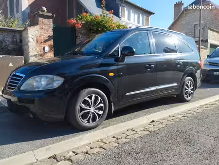 SsangYong Rodius 2.7 165