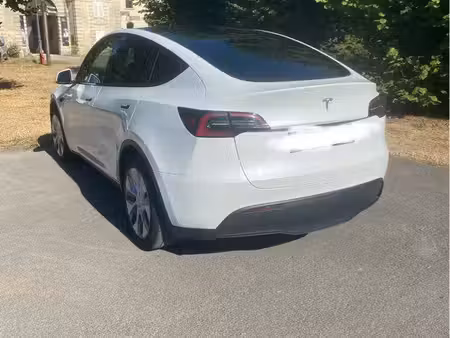 Tesla Model Y Standard