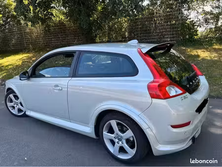 Volvo C30 D2 1.6 115 R Design