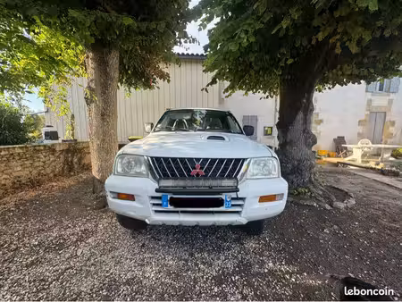 Mitsubishi L200 2.5 116