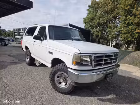 Ford Bronco V8 5.0 4x4