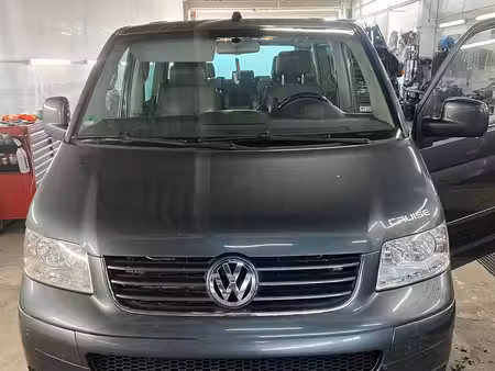 Volkswagen Transporter T5 2.5 TDI 174 Highline