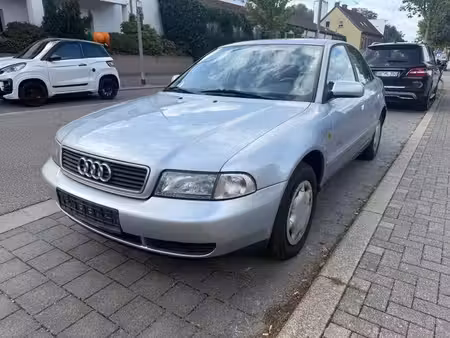 Audi A4 1.8 125