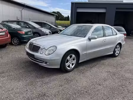 Mercedes-Benz Classe E E 240 V6 2.6 177 Avantgarde 4Matic