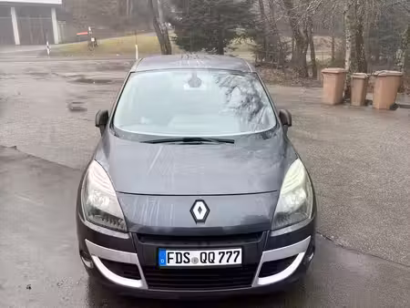 Renault Scénic 2.0 140 Luxe