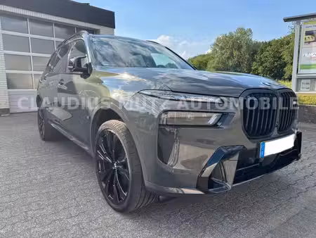 BMW X7 M60i 4.4 530 xDrive
