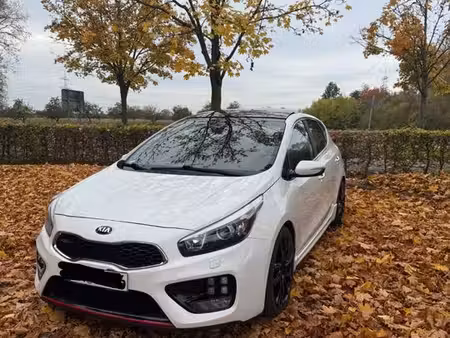 Kia Ceed GT 1.6 T GDi 204
