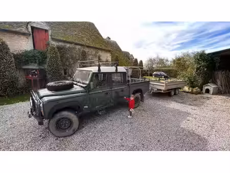 Land Rover Defender 2.5 122