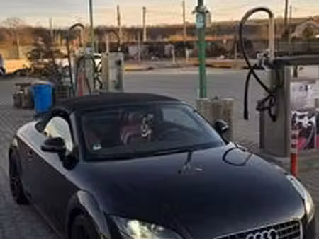 Audi TT 