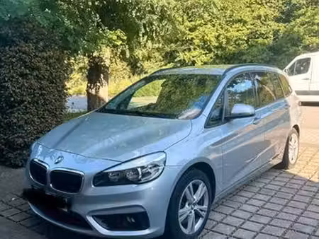 BMW Série 2 220d 2.0 190