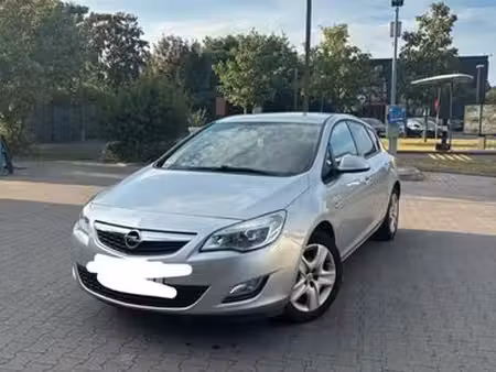 Opel Astra 1.4 140
