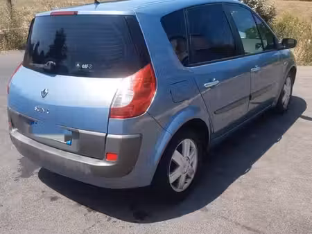 Renault Scénic 1.9 dCi 120