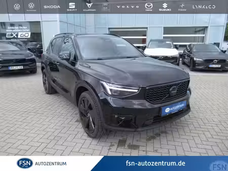 Volvo XC40 B3 2.0 163 Black Edition