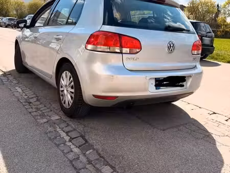Volkswagen Golf 1.6 TDI 105