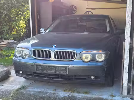 BMW Série 7 745i 4.4 333