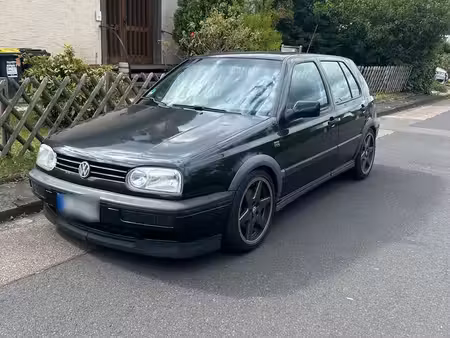 Volkswagen Golf VR6 V6 2.8 174
