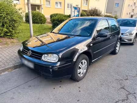 Volkswagen Golf 1.6 TDI 105