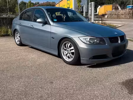 BMW Série 3 318d 2.0 122
