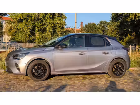 Opel Corsa 100