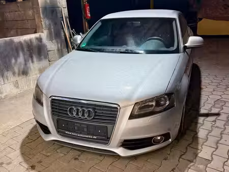 Audi A3 1.6 102 S line