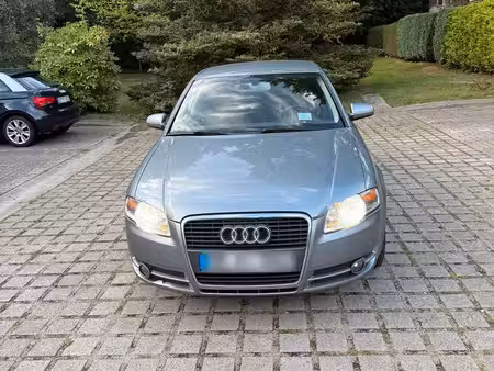 Audi A4 2.0 130