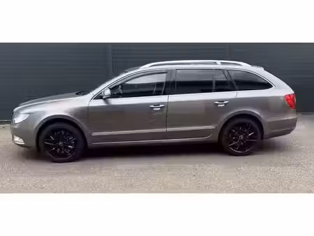 Škoda Superb V6 3.6 260 4x4